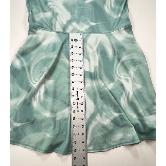 Threads 4 Thought Green Swirl 1/4 Zip Activewear Dress Skort Shorts Size Large - Picture 10 of 10